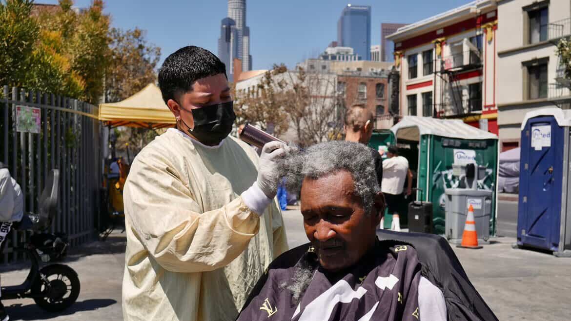 Destiny, East LA barber